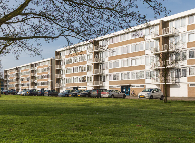 Renovatie 120 portiekwoningen Jan Vermeerlaan Roosendaal voltooid